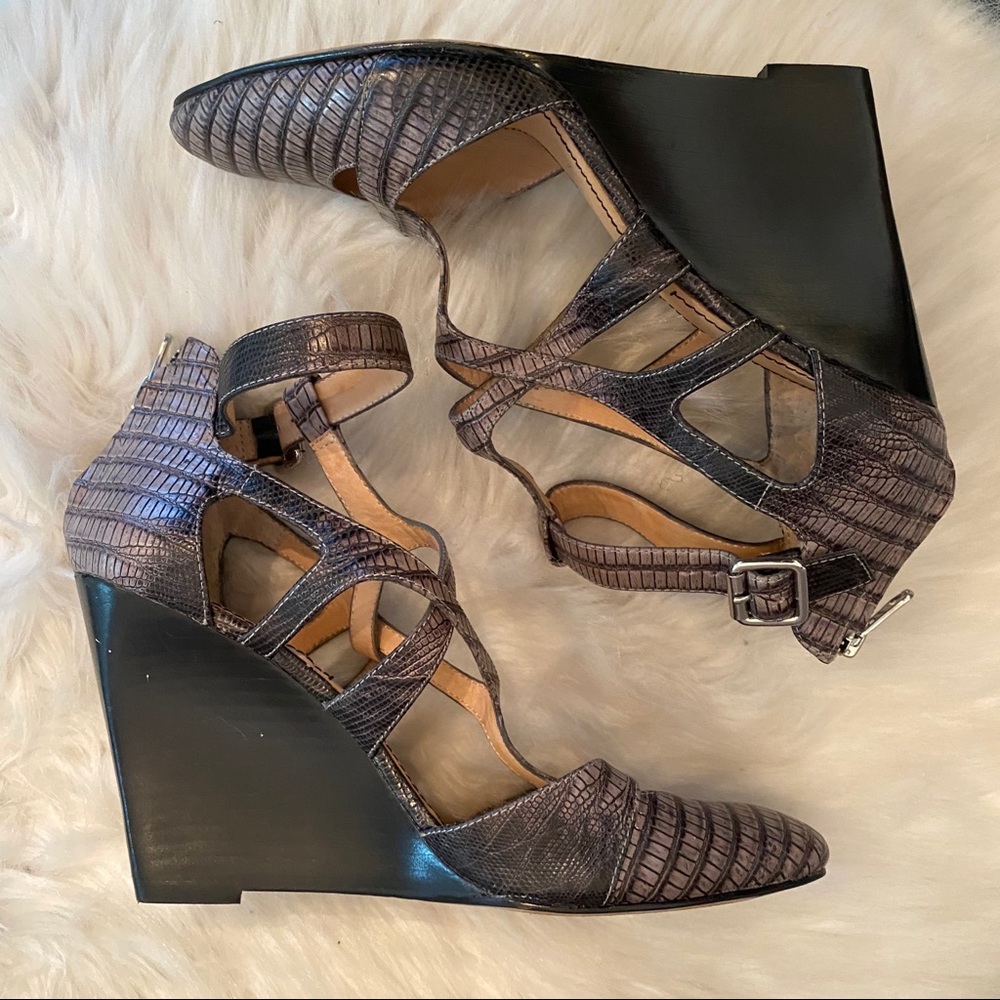 Elizabeth and James / Size 6 / Womens Shoes